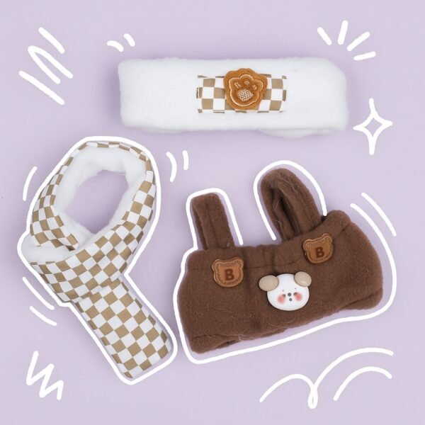 20250617 1306 Cute Accessories Display remix 01jxy4ct2rf7ns37yg040bjxp2