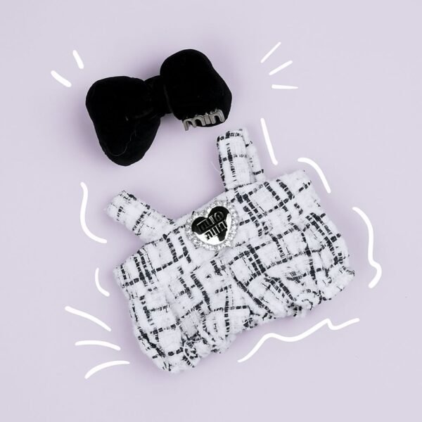 20250617 2302 Product with Doodle Accents remix 01jxz6fwsyethafecadaszakvk