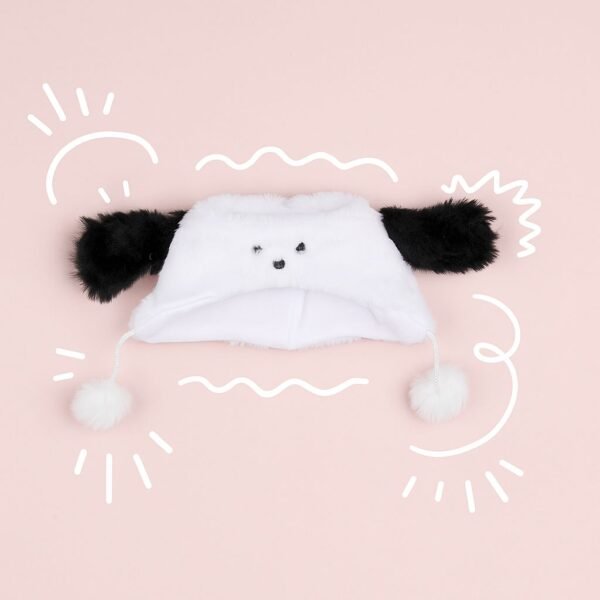 20250618 0027 Playful Doodle Hat remix 01jxzbbeyre1eszpcd3ke3c8k3